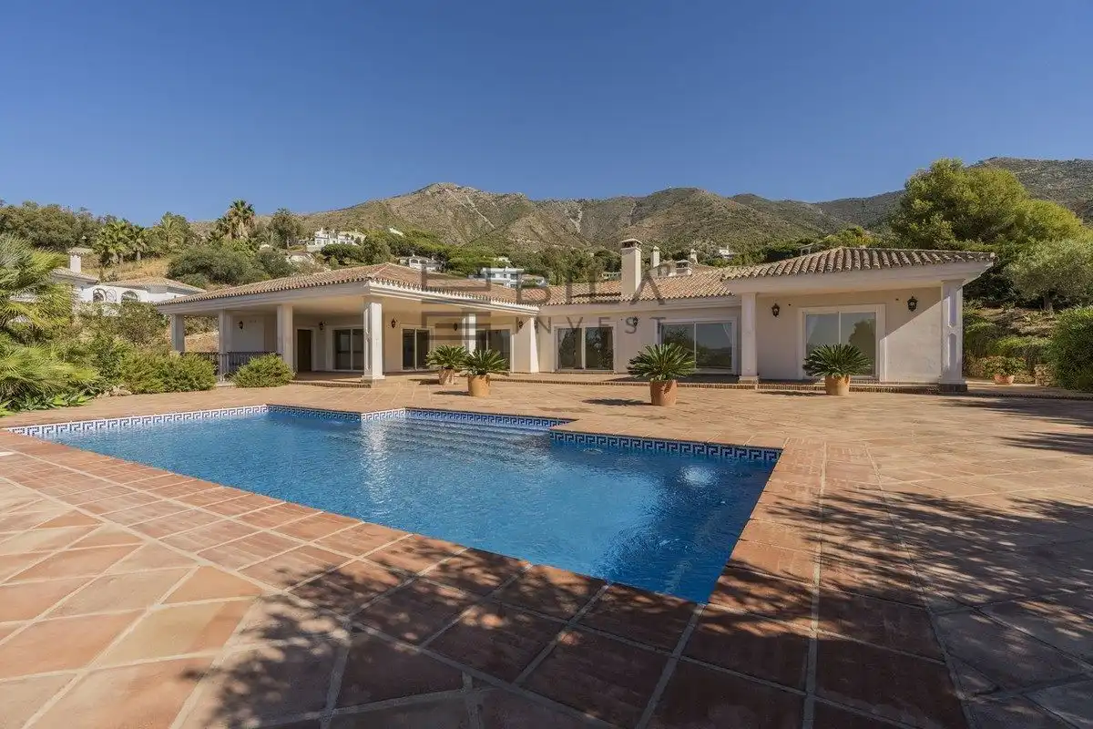 Chalet con piscina en venta en Valtocado, imagen 2