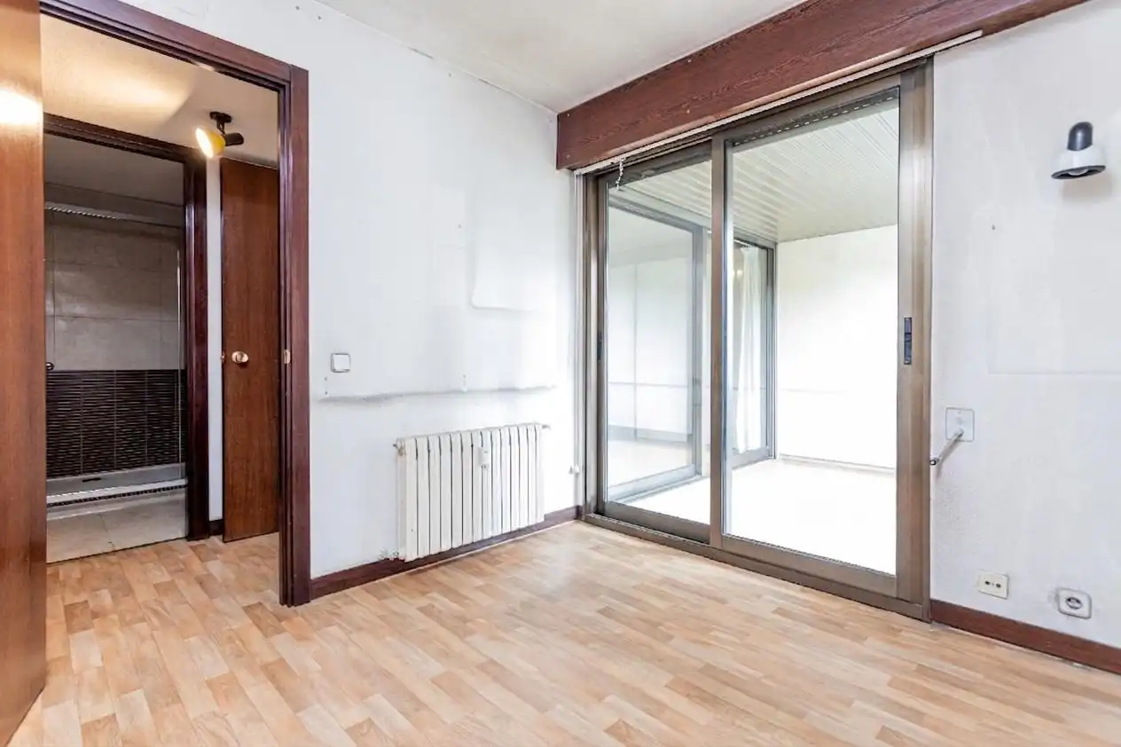 Bedroom of Flat for sale in Madrid  with Heating, Parquet flooring and Community pool