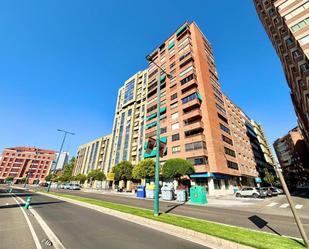 Exterior view of Flat for sale in Valladolid Capital  with Air Conditioner, Heating and Parquet flooring