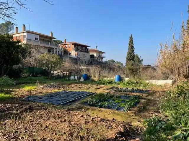 Wohnbaugrundstück zum Verkauf in Carrer Montnegre, imagen 3