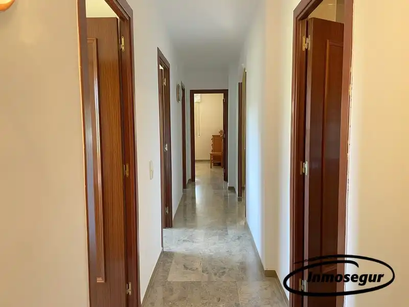 Piso en venta en Salou con Terraza, Amueblado y Piscina comunitaria