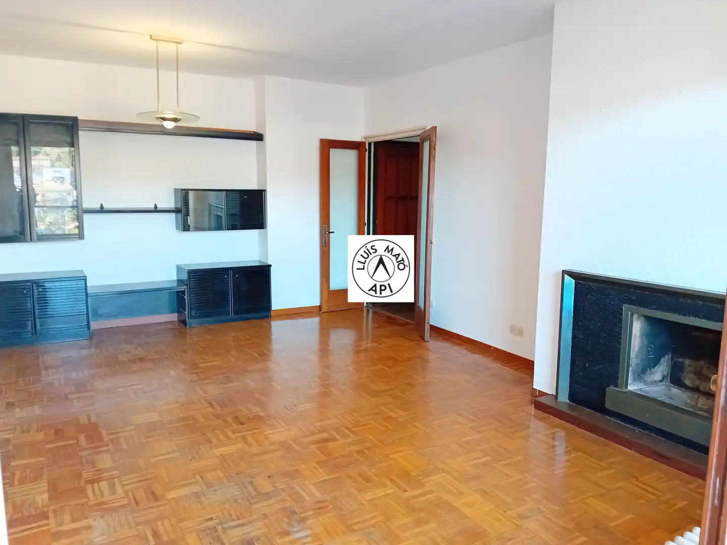 Sala de estar de Piso en venta en Girona con Calefacción, Terraza y Internet