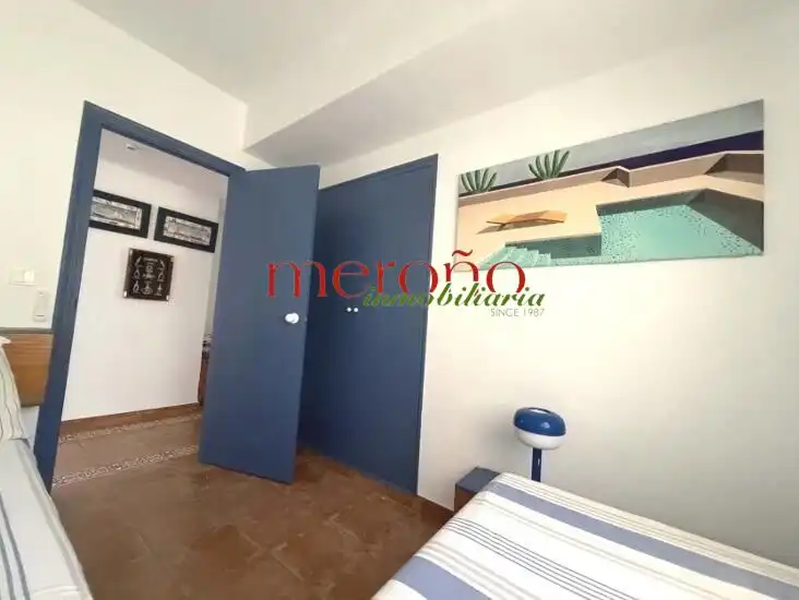 Dormitori de Apartament de lloguer en Santa Pola amb Terrassa i Moblat