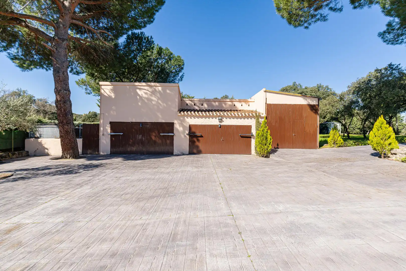 Exterior view of Houses for sale in Villanueva de la Cañada  with Air Conditioner, Heating and Private garden