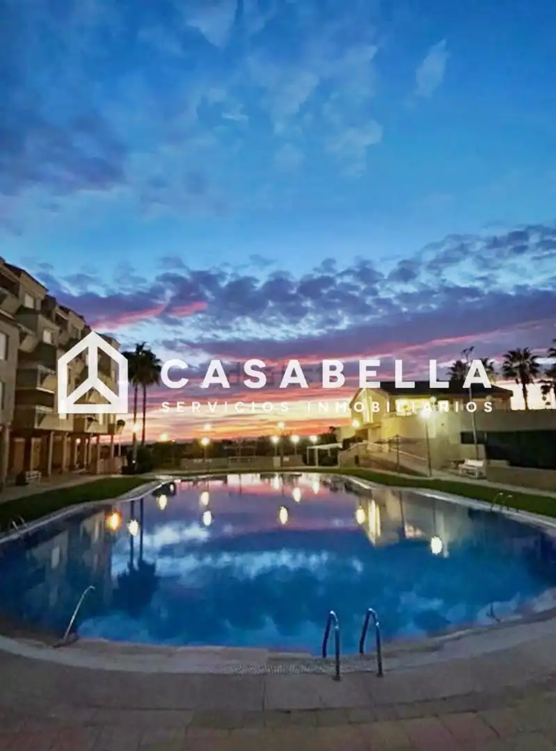 Vista exterior de Piso en venta en Valencia con Aire acondicionado, Calefacción y Terraza