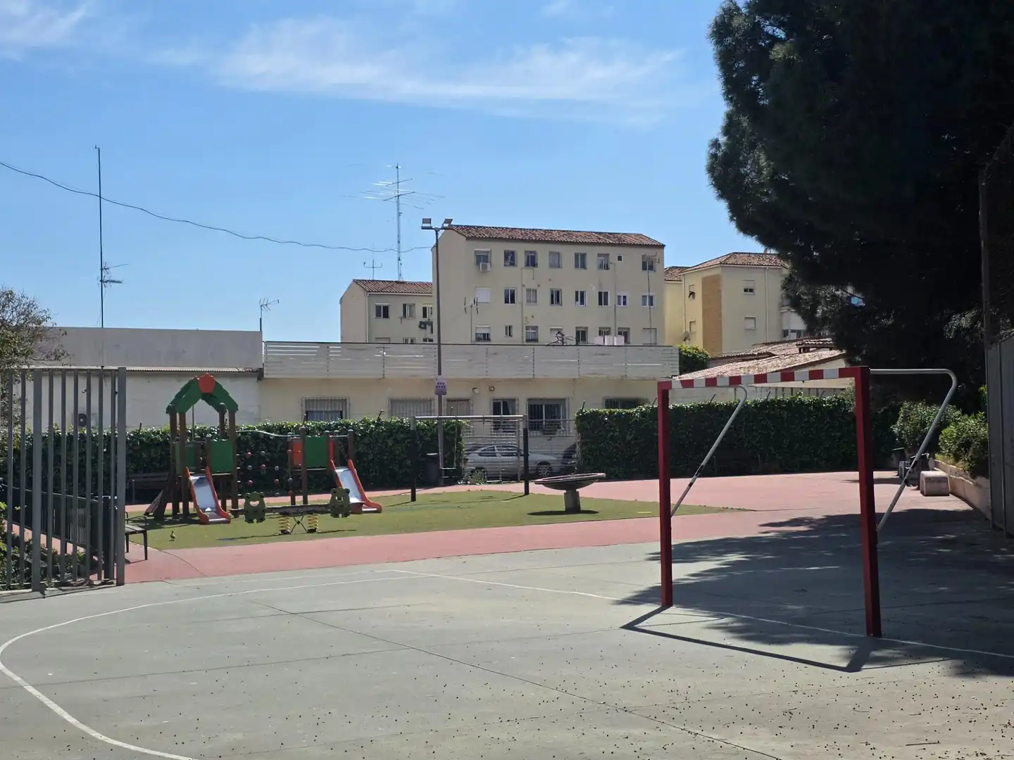 Vista exterior de Piso en venta en Málaga con Calefacción