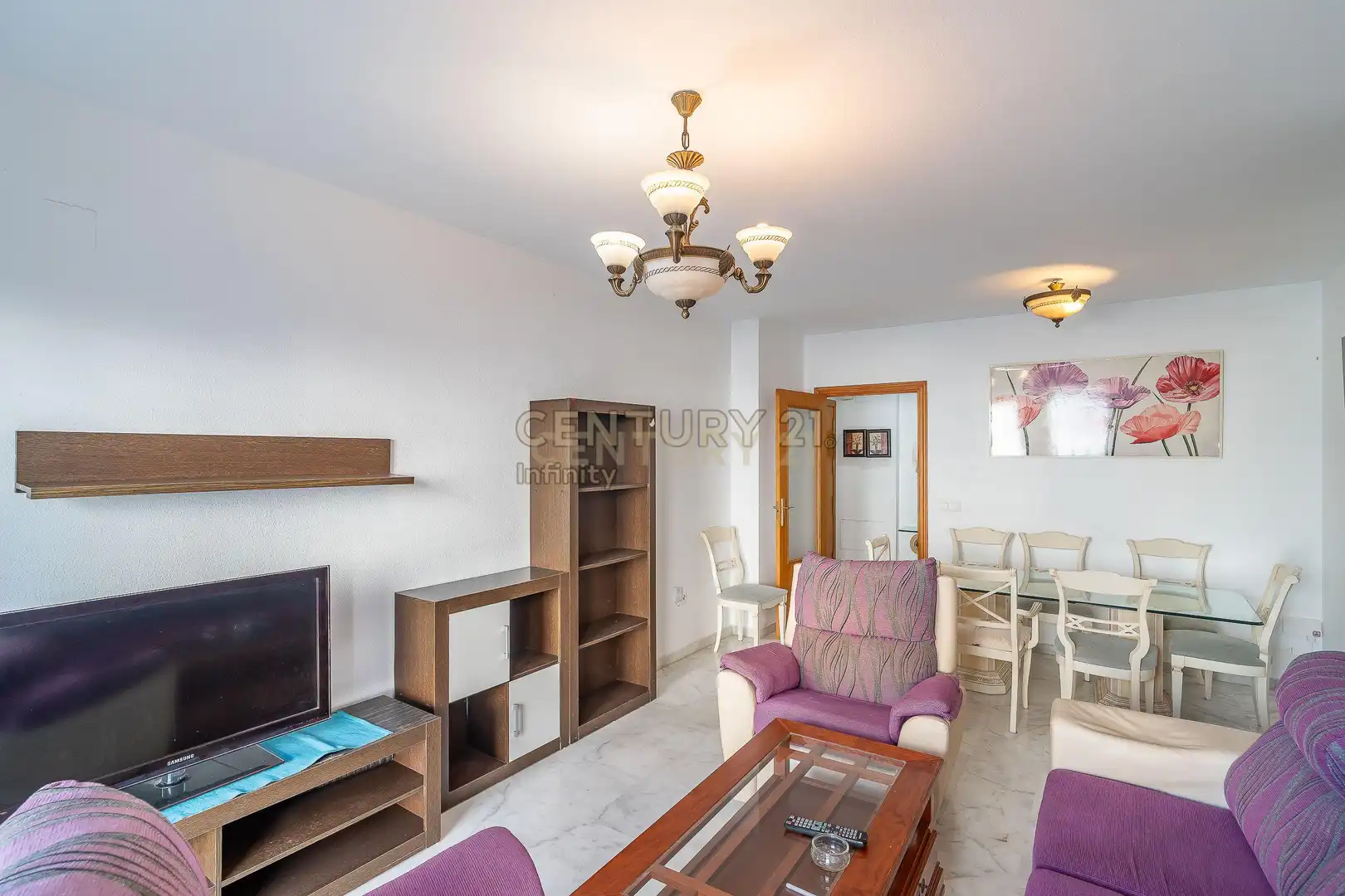 Sala de estar de Apartamento en venta en Estepona con Jardín privado, Horno y Piscina comunitaria