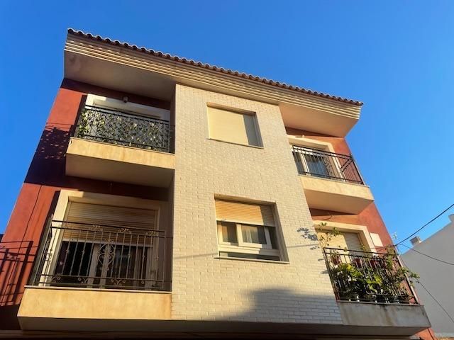 Vista exterior de Pis en venda en La Unión amb Terrassa i Balcó