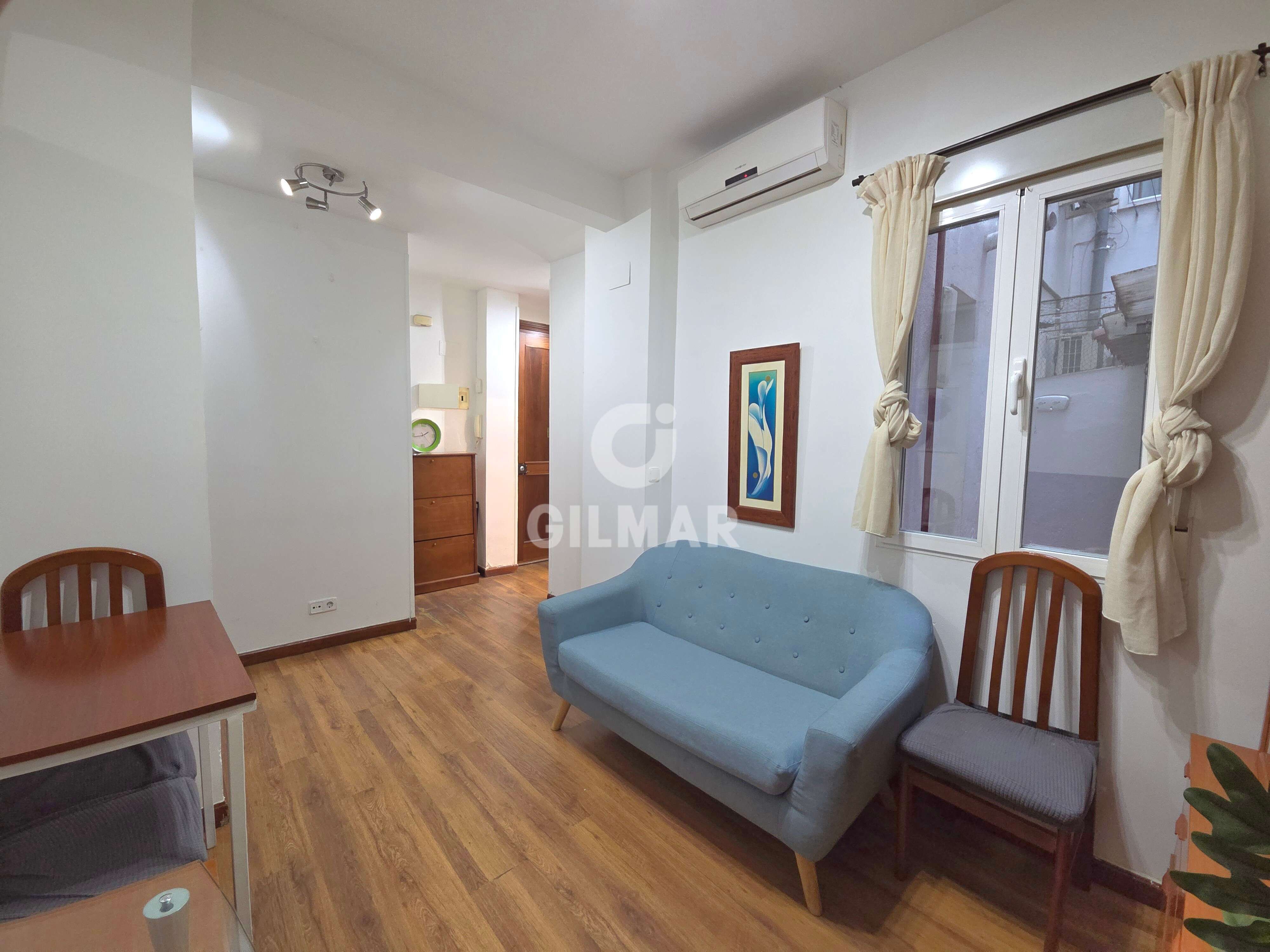 Dormitori de Pis en venda en  Madrid Capital amb Calefacció i Balcó