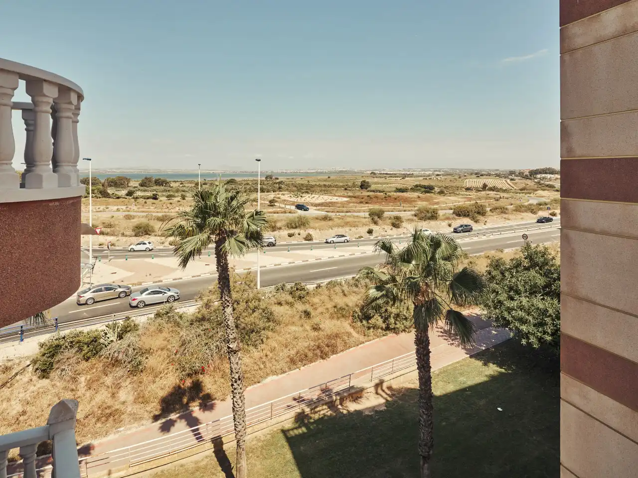 Außenansicht von Wohnungen zum Verkauf in Torrevieja mit Klimaanlage, Heizung und Terrasse