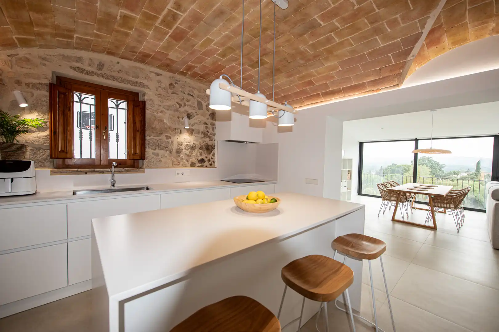Küche von Country house zur Miete in Santa Cristina d'Aro mit Klimaanlage, Heizung und Privatgarten