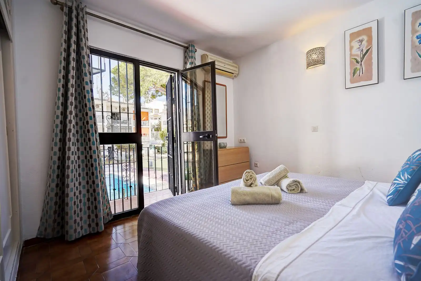 Habitación de Casa adosada en venta en Marbella con Aire acondicionado, Terraza y Amueblado