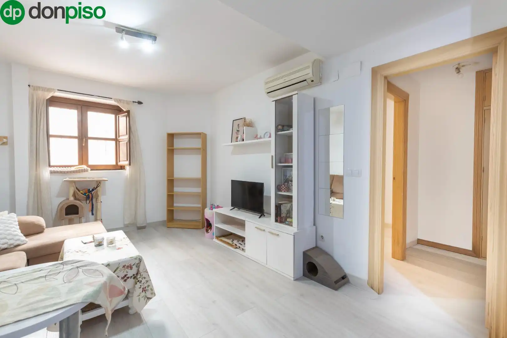 Flat for sale in Calle Calle Salvador 8