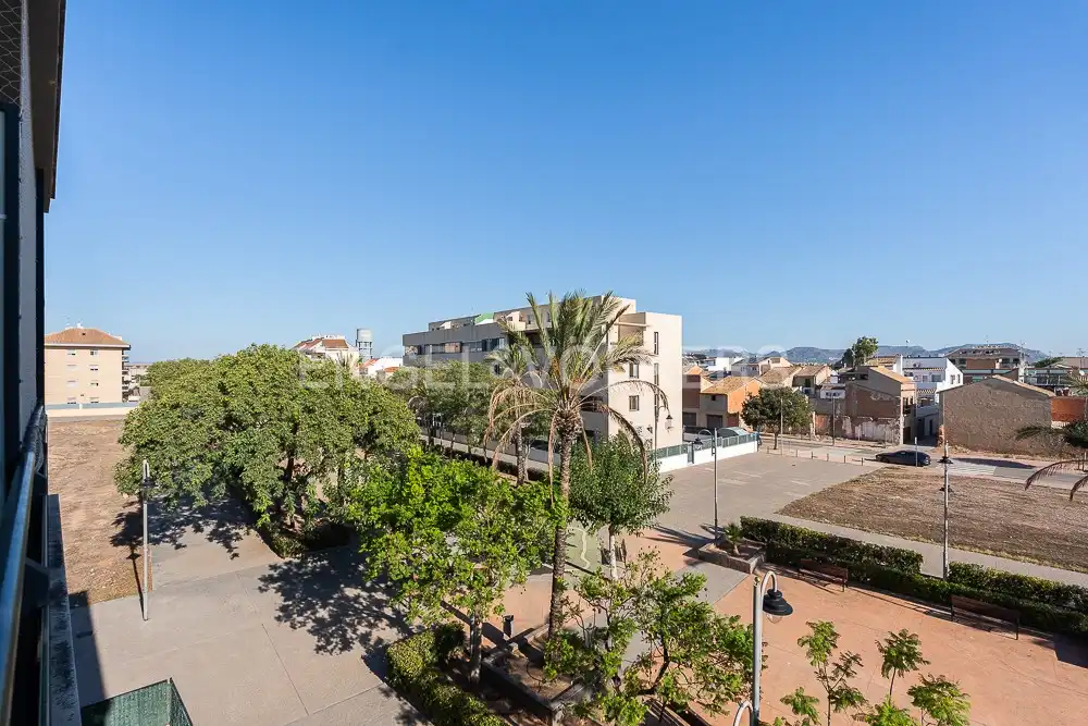 Vista exterior de Apartament de lloguer en Museros amb Aire condicionat, Calefacció i Parquet
