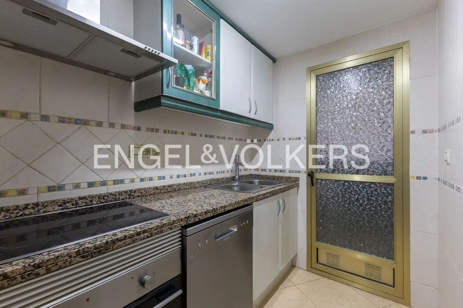 Kitchen of Flat for sale in Sueca  with Air Conditioner, Heating and Terrace