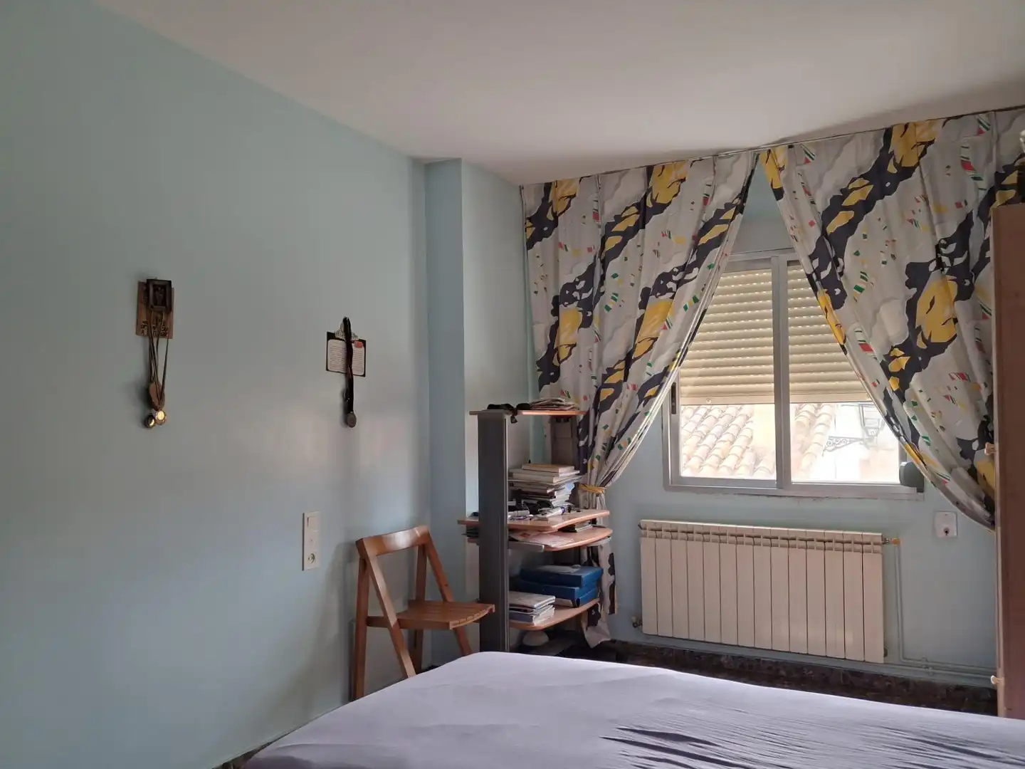 Habitación de Casa adosada en venta en Requena, Valencia
