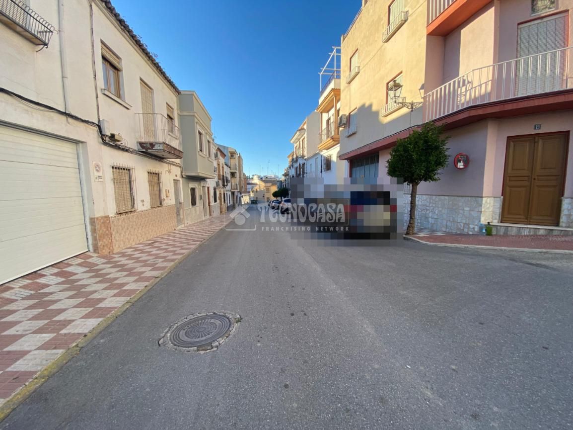 Vista exterior de Casa adosada en venda en Torredonjimeno