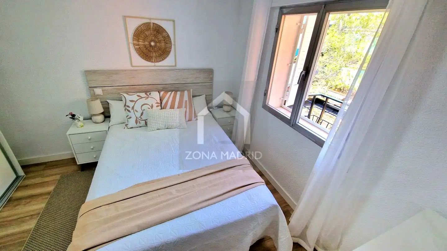 Habitación de Piso en venta en Madrid con Aire acondicionado, Terraza y Amueblado