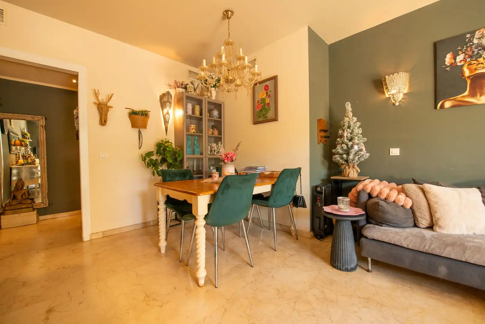 Menjador de Apartament en venda en Marbella amb Terrassa