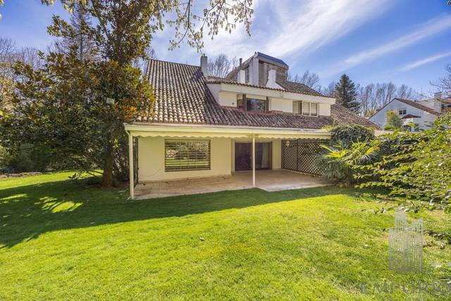 Casa adosada en Venta en De Fresnedillas, 11 en Fuentelarreina