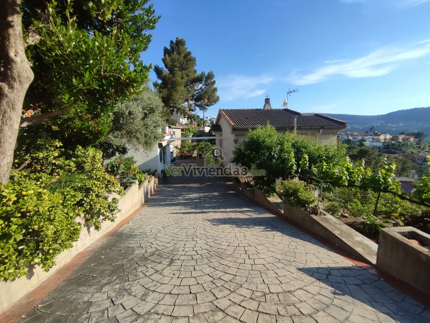 Vista exterior de Casa o chalet en venta en Vallirana con Aire acondicionado, Calefacción y Jardín privado