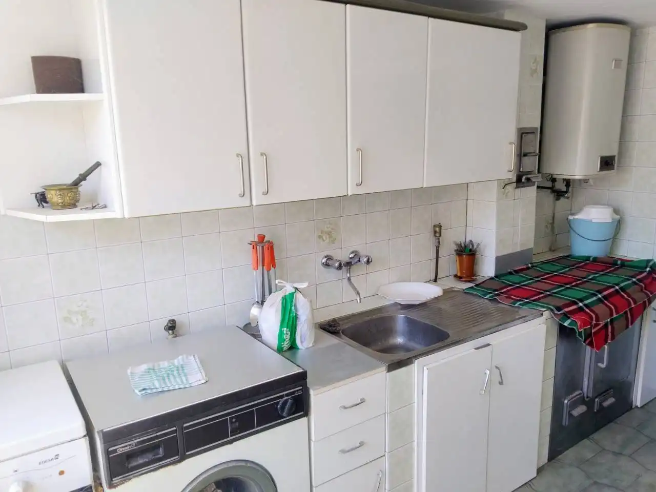 Cocina de Piso en venta en Merindad de Cuesta-Urria con Calefacción, Trastero y Amueblado