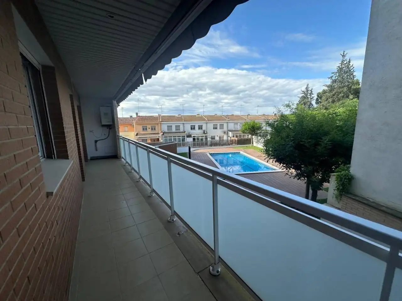 Vista exterior de Pis en venda en Bellpuig amb Calefacció, Parquet i Balcó