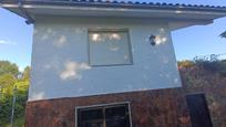 Vista exterior de Casa o xalet en venda en O Pereiro de Aguiar  amb Jardí privat