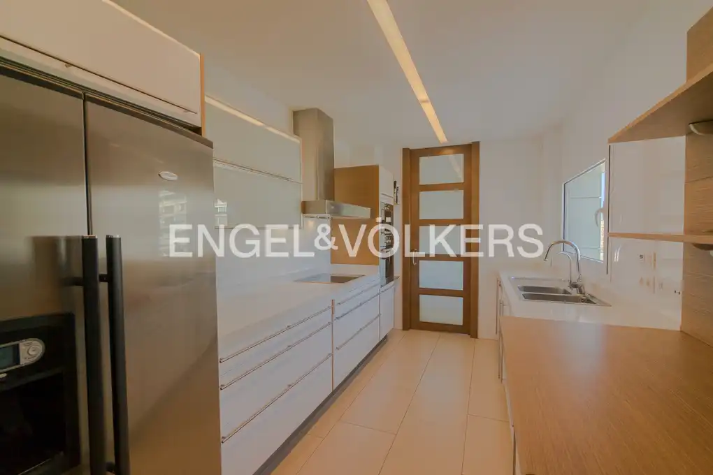 Küche von Wohnung zum Verkauf in Alicante / Alacant mit Klimaanlage, Heizung und Terrasse