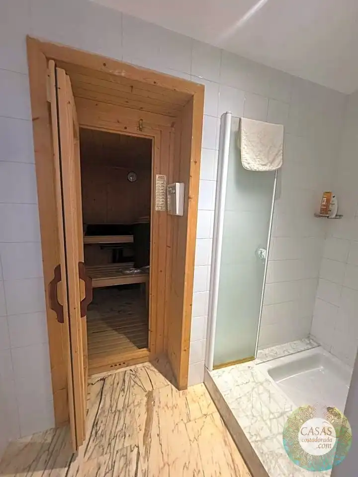 Casa amb piscina en venda a Les Tres Cales, imagen 43