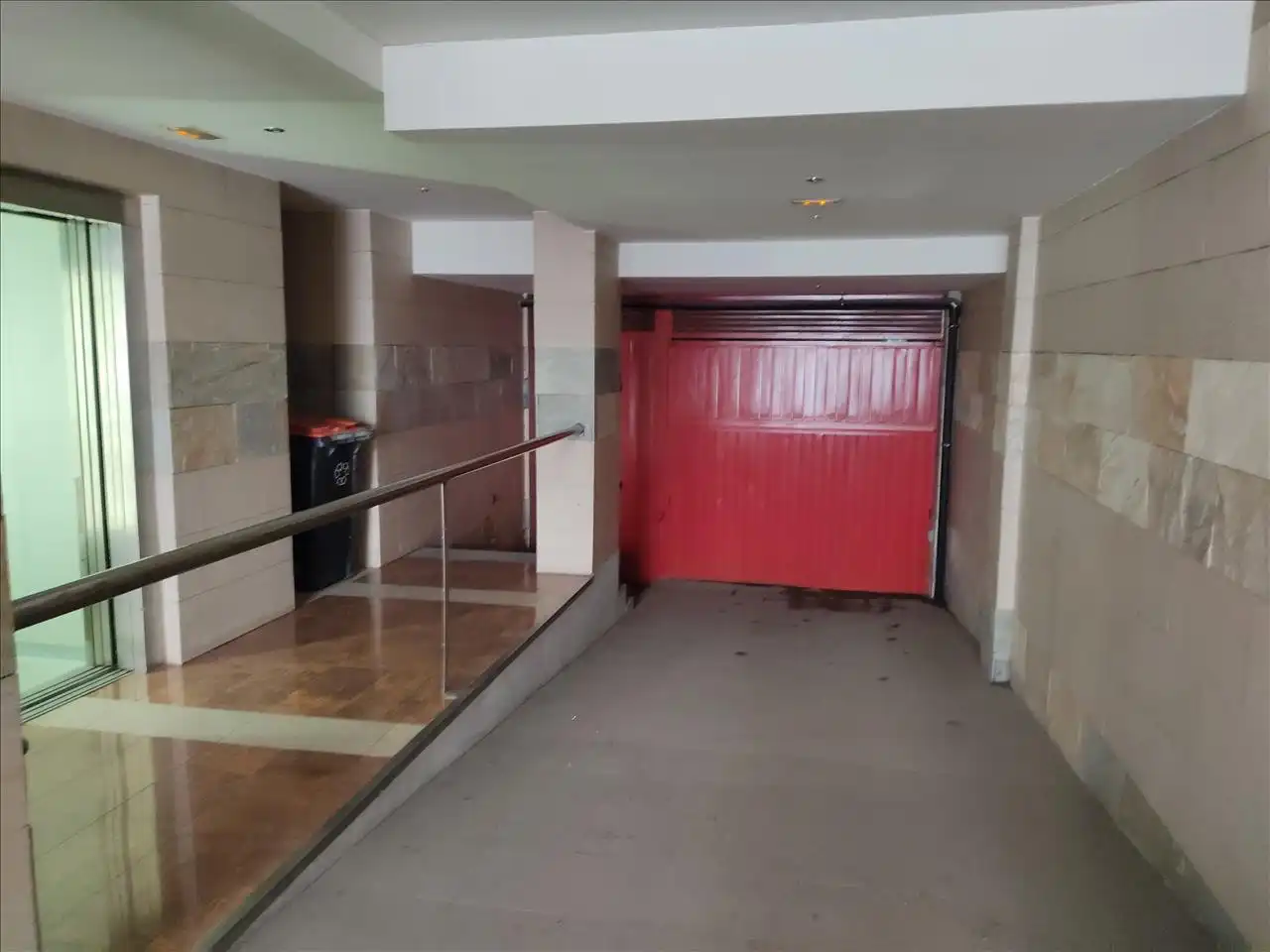 Garage for sale in Madrid