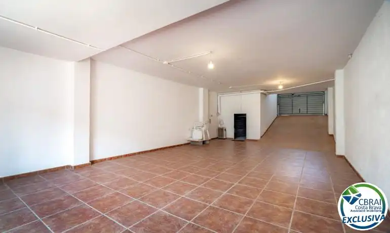 Casa aparellada amb piscina en venda a Muga - Gran Reserva - Badia, imagen 25