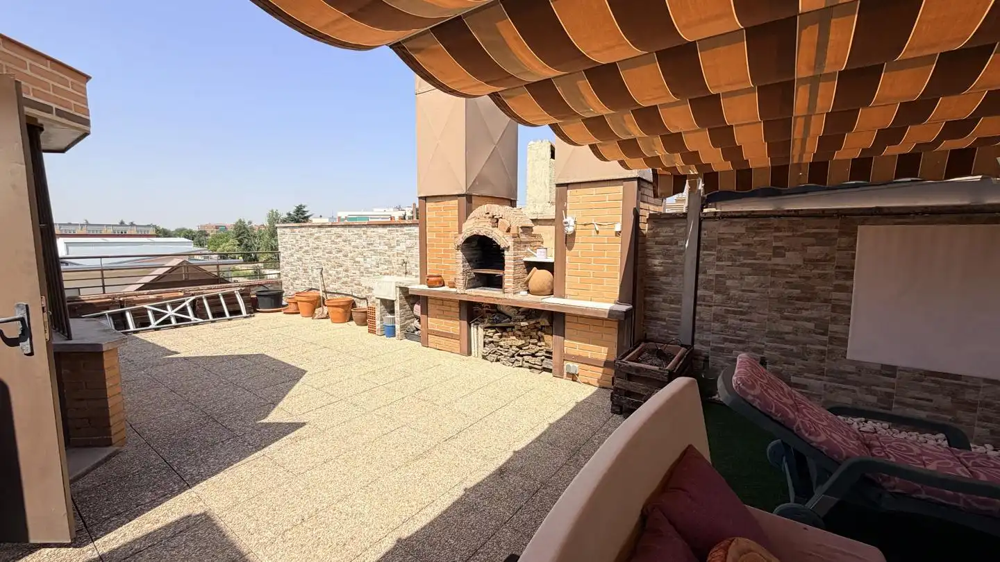 Terraza de Dúplex en venta en Madrid con Aire acondicionado, Calefacción y Parquet