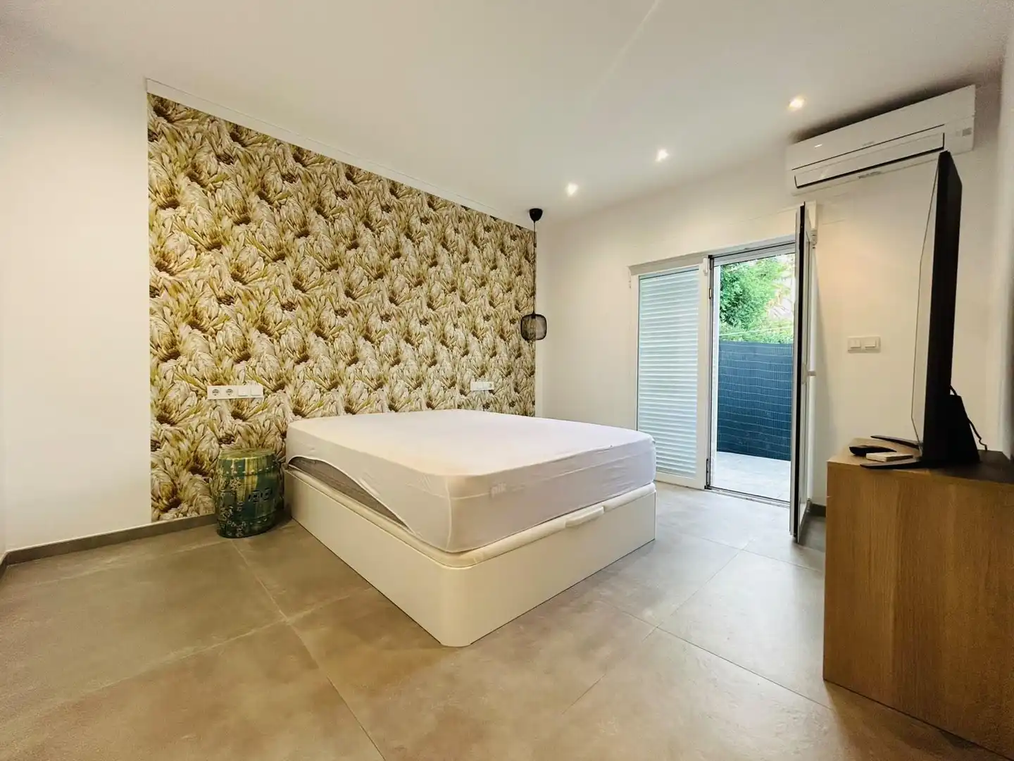 Bungalow with pool for sale in Escandinavia - Cautivador, imagen 30