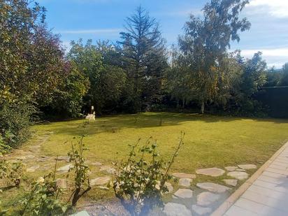 Jardí de Casa o xalet en venda en Valladolid Capital amb Calefacció, Jardí privat i Terrassa