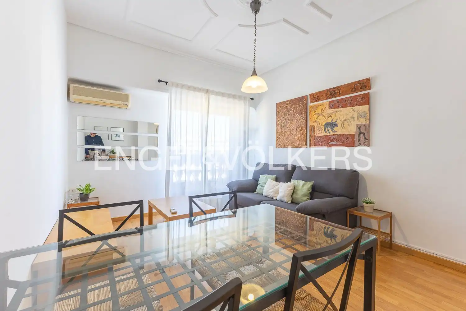 Exterior view of Flat for rent in Valencia  with Air Conditioner, Heating and Furnished