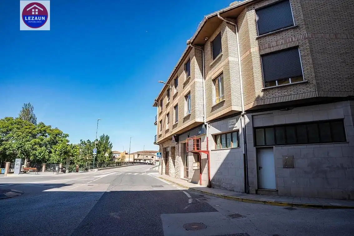 Exterior view of Flat for sale in Funes  with Parquet flooring, Terrace and Storage room