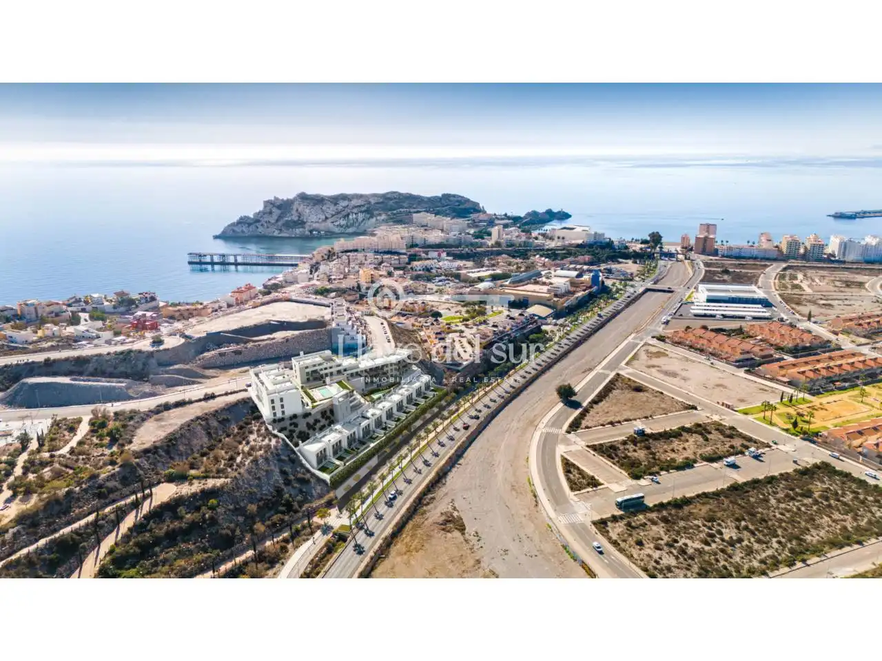 Vista exterior de Piso en venta en Águilas con Terraza y Piscina comunitaria
