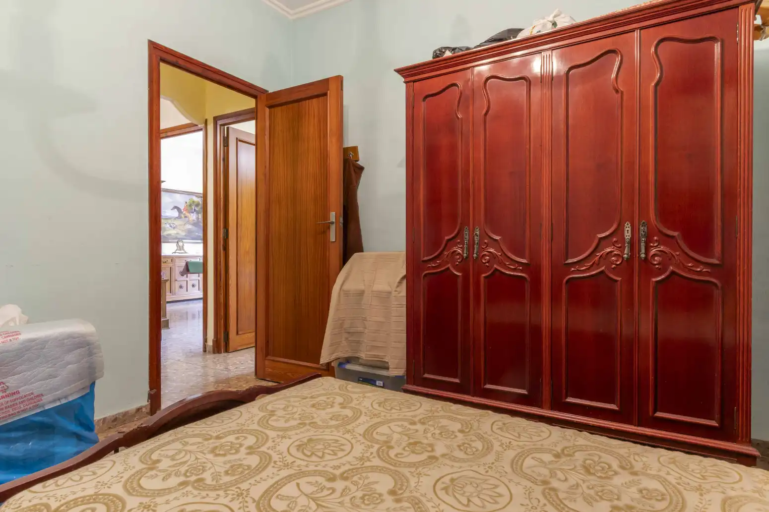 Habitación de Piso en venta en Alfara del Patriarca con Terraza y Balcón