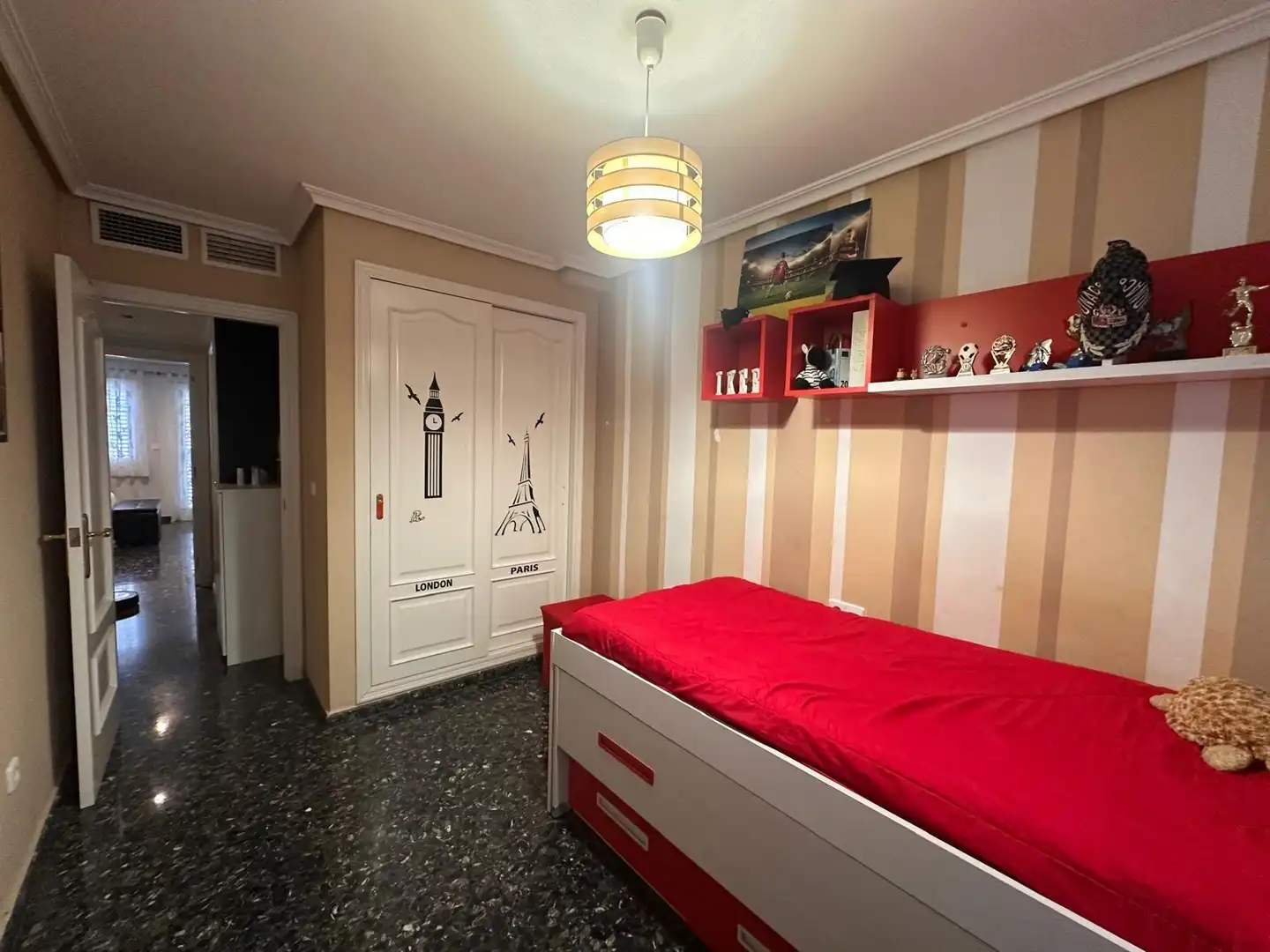 Casa adosada en venta en Alquenència - Venècia