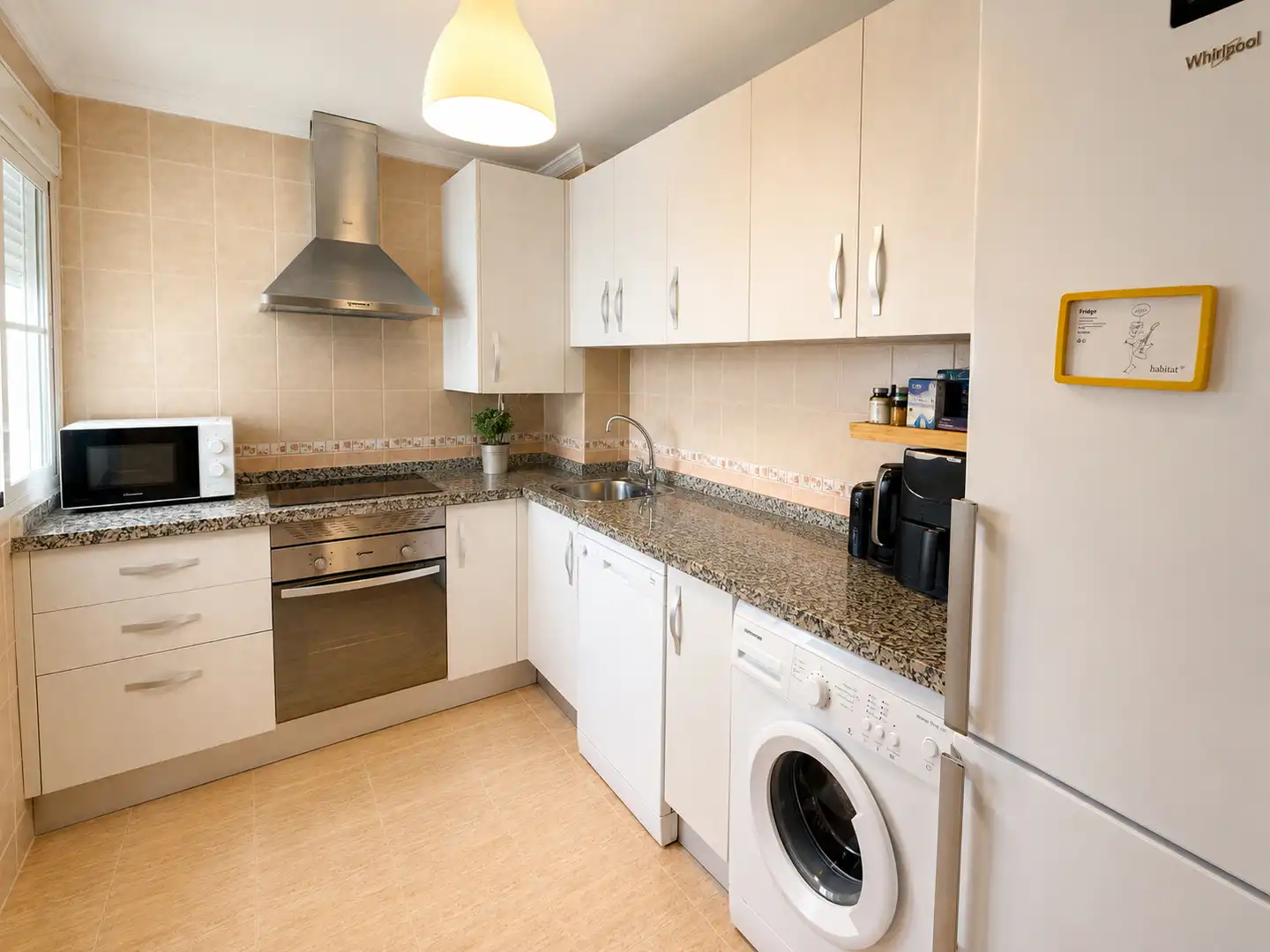 Kitchen of Flat for rent in Cártama  with Air Conditioner, Furnished and Balcony