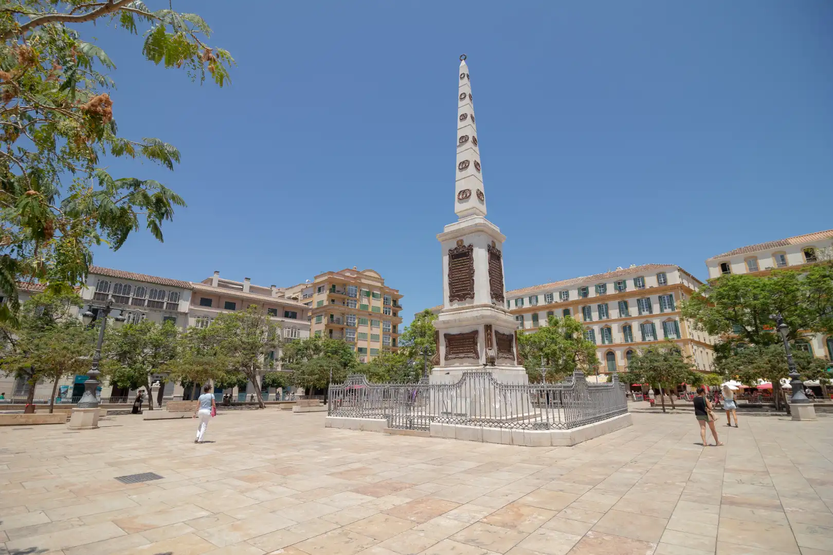 Vista exterior de Piso de alquiler en Málaga con Amueblado, Lavadora y Microondas