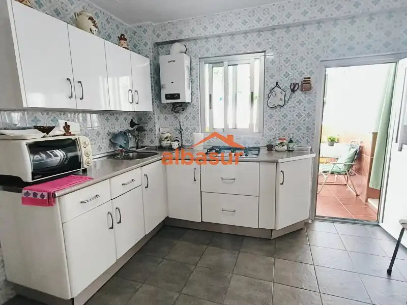 Cocina de Casa o chalet en venta en Córdoba con Terraza, Amueblado y Horno