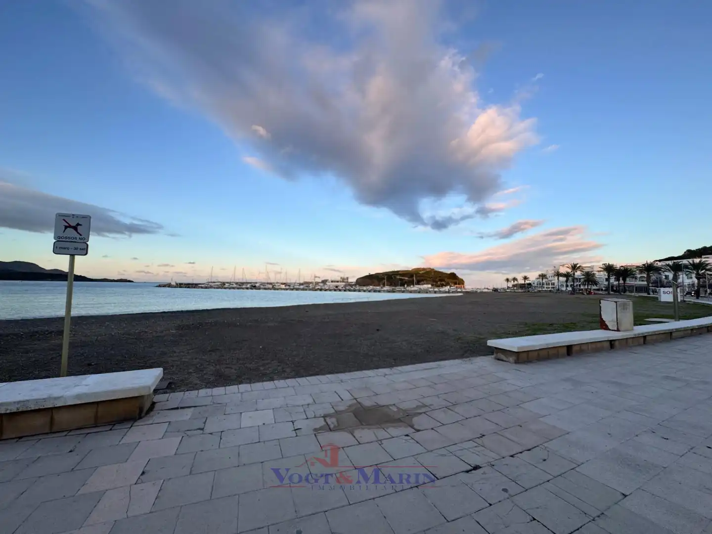 Residential land for sale in Carrer Port de la Selva, imagen 4