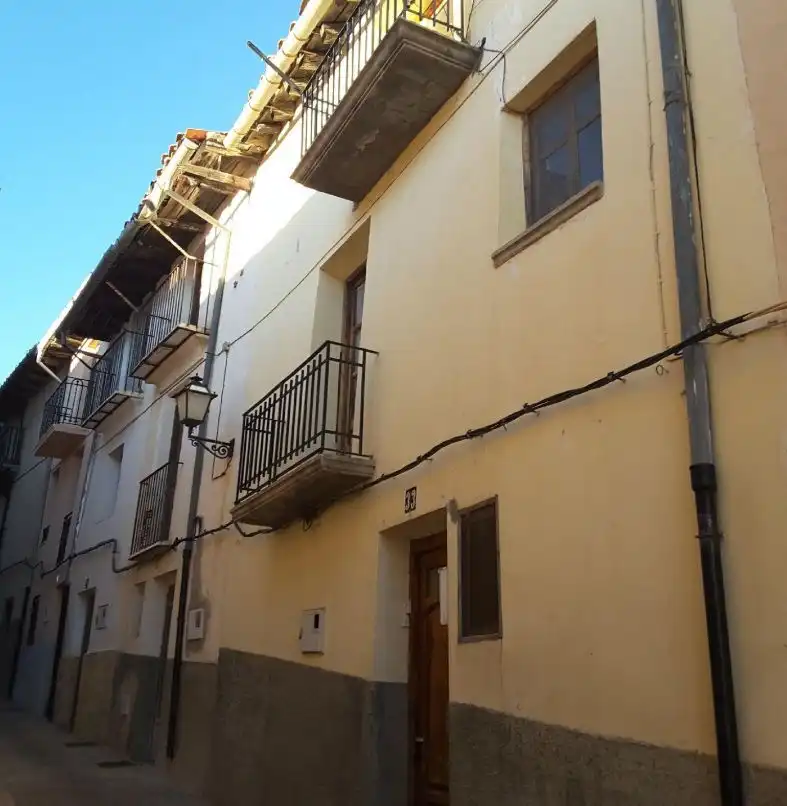 Exterior view of Houses for sale in Villafranca del Cid / Vilafranca