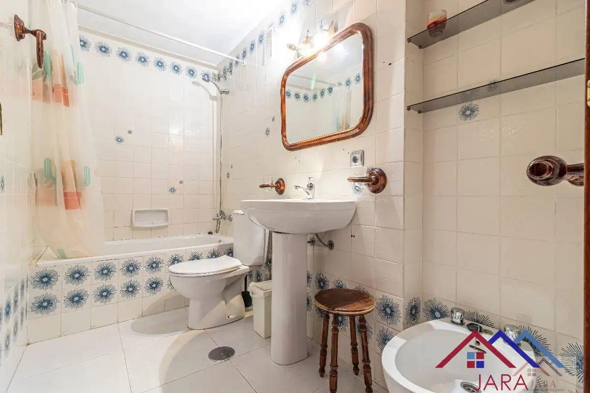 Baño de Apartamento de alquiler en Jerez de la Frontera con Amueblado