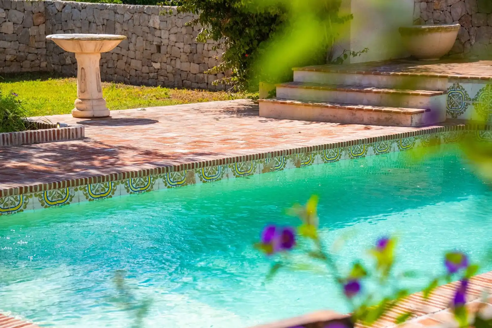 Swimming pool of Houses for sale in L'Alfàs del Pi  with Air Conditioner, Heating and Private garden