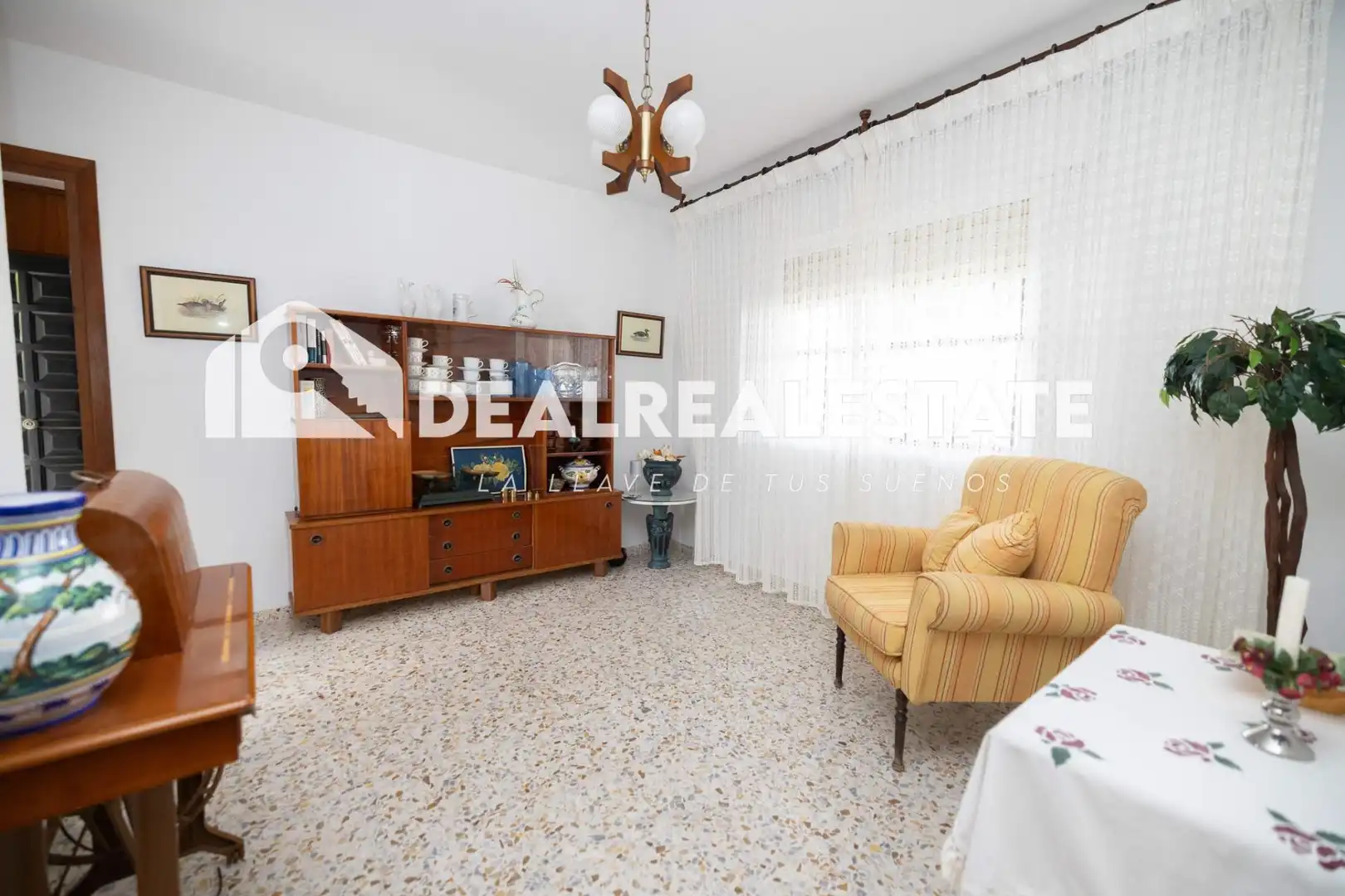 Vista exterior de Casa o xalet en venda en Almonte amb Jardí privat, Terrassa i Moblat