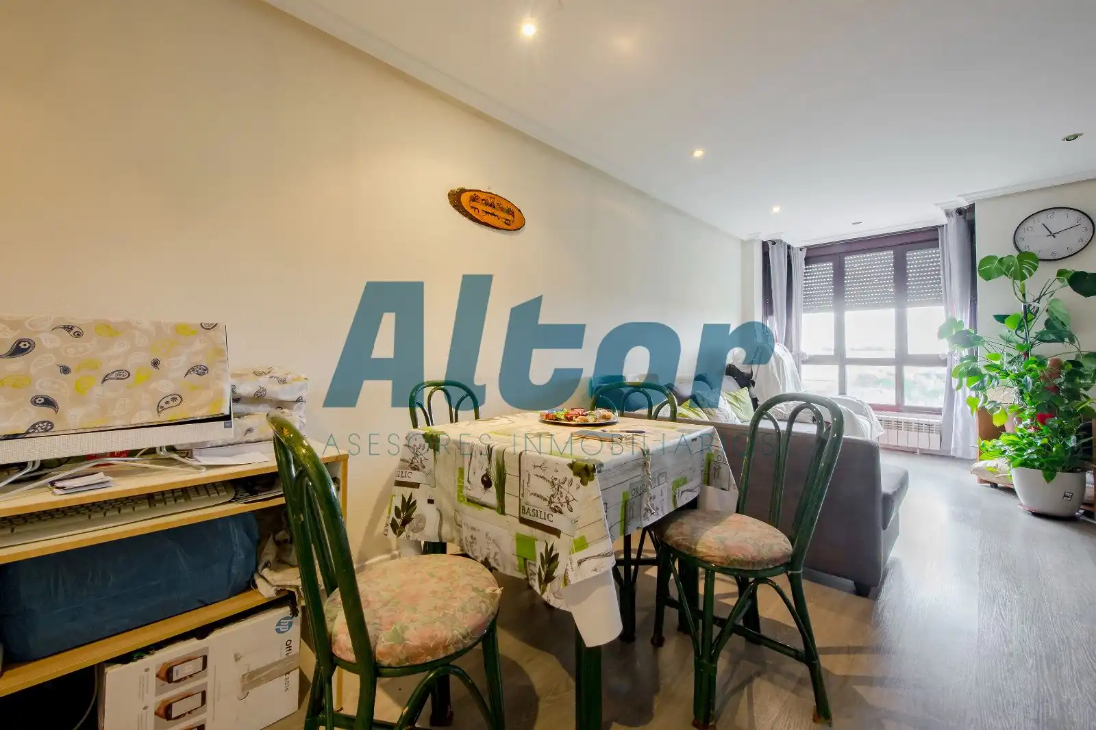 Dining room of Flat for sale in Madrid  with Air Conditioner, Heating and Storage room