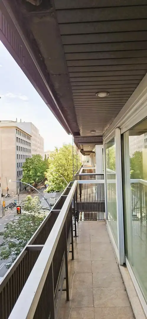 Balcony of Office for rent in Eixample Nord